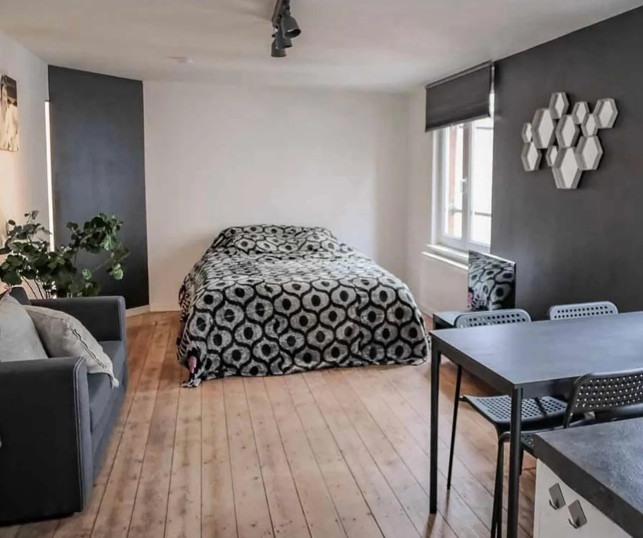 Apartment Saint Germain Suites Antwerp